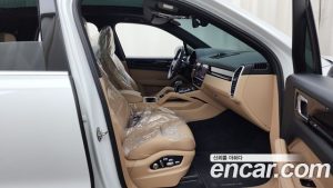 Porsche Cayenne 3.0 2021 года из Южной Кореи