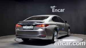 Lexus ES Luxury Plus 2020 года из Южной Кореи