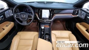 Volvo S60 B5 ULTIMATE Bright 2023 года из Южной Кореи