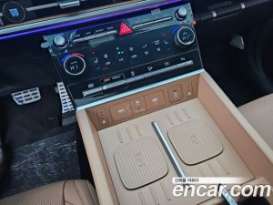 Hyundai Santafe Бензин 2.5T 4WD 2024 года из Южной Кореи