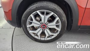 Kia Seltos Дизель 1.6 2WD 2021 года из Южной Кореи