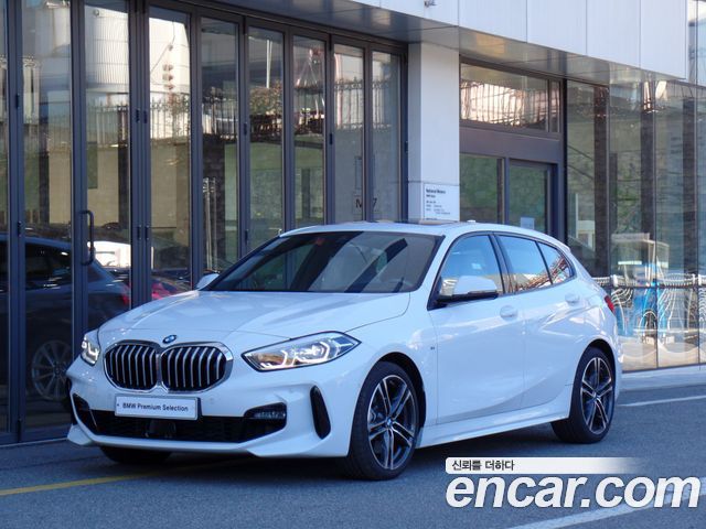 BMW 1-Series 120i M Sport 2023 года из Кореи