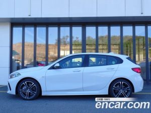 BMW 1-Series 120i M Sport 2023 года из Южной Кореи
