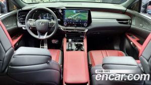 Lexus RX F-Sport 2023 года из Южной Кореи