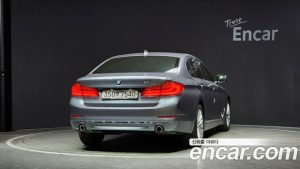 BMW 5-Series 520d Luxury Plus 2020 года из Южной Кореи