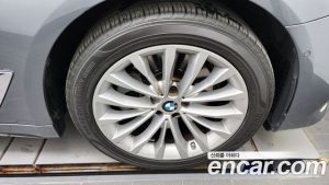 BMW 5-Series 520d Luxury Plus 2020 года из Южной Кореи