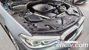 BMW 5-Series 520d Luxury Plus 2020 года из Южной Кореи