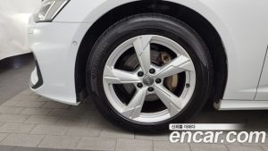 Audi A6 40 TDI 2020 года из Южной Кореи