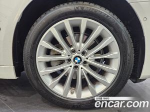 BMW 5-Series 523d Luxury 2021 года из Южной Кореи