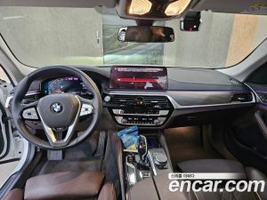 BMW 5-Series 523d Luxury 2021 года из Южной Кореи