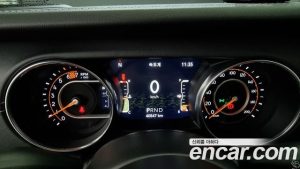 Jeep Wrangler 2.0 Overland Unlimited Top 4Door 2021 года из Южной Кореи
