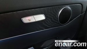 Mercedes-Benz GLC-Class GLC300 4MATIC 2019 года из Южной Кореи