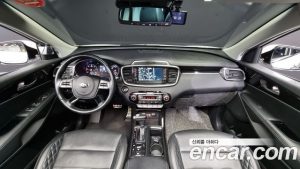 Kia Sorento Дизель 2.2 2WD 2020 года из Южной Кореи