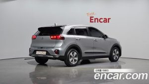 Kia Niro 1.6 HEV 2020 года из Южной Кореи
