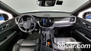 Volvo XC60 T8 R-디자인 2021 года из Южной Кореи