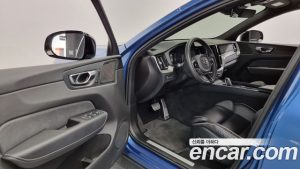 Volvo XC60 T8 R-디자인 2021 года из Южной Кореи