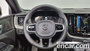 Volvo XC60 T8 R-디자인 2021 года из Южной Кореи