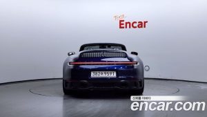 Porsche 911 CARRERA GTS Cabriolet 2023 года из Южной Кореи
