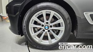 BMW Gran Turismo GT 320d xDrive 2020 года из Южной Кореи