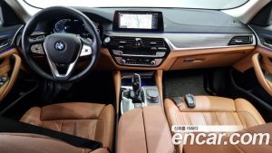 BMW 5-Series 530e Luxury 2020 года из Южной Кореи