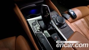 BMW 5-Series 530e Luxury 2020 года из Южной Кореи