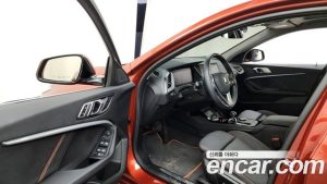 BMW 1-Series 118d Sport 2021 года из Южной Кореи