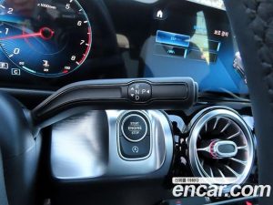 Mercedes-Benz GLB-Class GLB250 4MATIC 2020 года из Южной Кореи