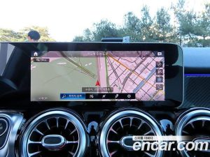 Mercedes-Benz GLB-Class GLB250 4MATIC 2020 года из Южной Кореи