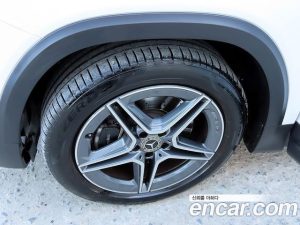 Mercedes-Benz GLB-Class GLB250 4MATIC 2020 года из Южной Кореи