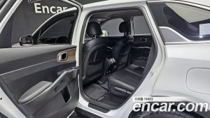 Kia Sorento Дизель 2.2 2WD 2021 года из Южной Кореи