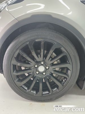 Land Rover Discovery 3.0 SD6 HSE Luxury 2020 года из Южной Кореи