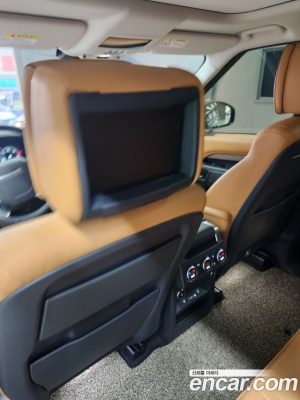 Land Rover Discovery 3.0 SD6 HSE Luxury 2020 года из Южной Кореи