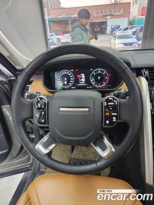 Land Rover Discovery 3.0 SD6 HSE Luxury 2020 года из Южной Кореи