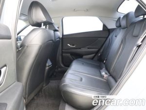 Hyundai AVANTE 1.6 2021 года из Южной Кореи