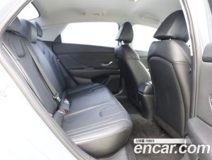 Hyundai AVANTE 1.6 2021 года из Южной Кореи
