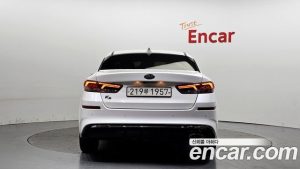 Kia K5 2.0 2020 года из Южной Кореи