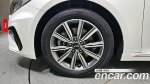 Kia K5 2.0 2020 года из Южной Кореи