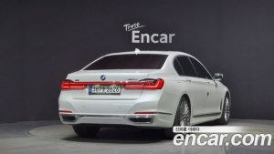 BMW 7-Series 740Li xDrive Design Pure Excellence 2021 года из Южной Кореи