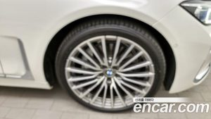 BMW 7-Series 740Li xDrive Design Pure Excellence 2021 года из Южной Кореи