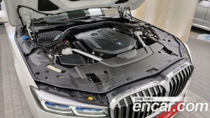 BMW 7-Series 740Li xDrive Design Pure Excellence 2021 года из Южной Кореи