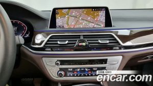 BMW 7-Series 740Li xDrive Design Pure Excellence 2021 года из Южной Кореи