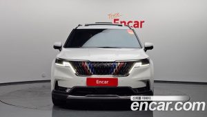 Kia Carnival Бензин 7-Seater Signature 2023 года из Южной Кореи
