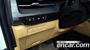 Kia Carnival Бензин 7-Seater Signature 2023 года из Южной Кореи