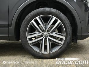 Volkswagen Tiguan 2.0 TDI Prestige 2020 года из Южной Кореи