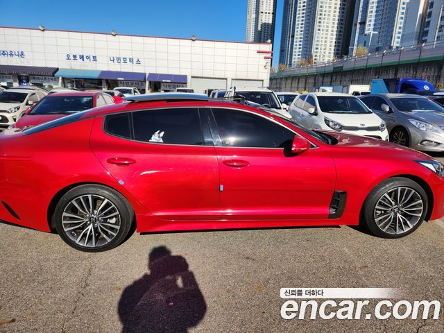 Kia Stinger 2.0 Turbo 2WD 2020 года из Кореи