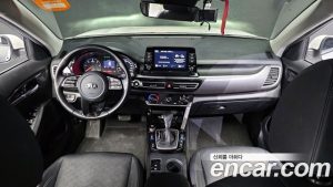 Kia Seltos Дизель 1.6 2WD 2020 года из Южной Кореи