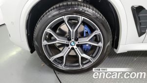 BMW X5 xDrive 40i M Sport 2024 года из Южной Кореи