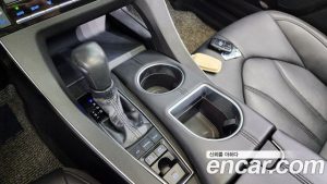 Toyota Avalon 2.5 HYBRID 2020 года из Южной Кореи