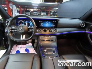 Mercedes-Benz E-Class E220d 4MATIC AMG Line 2021 года из Южной Кореи
