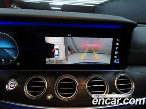 Mercedes-Benz E-Class E220d 4MATIC AMG Line 2021 года из Южной Кореи